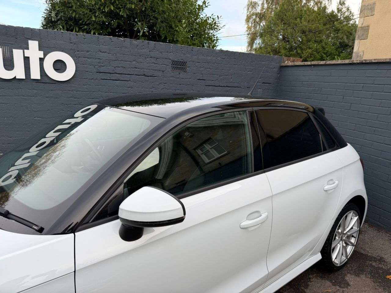 2017 AUDI A1 2017 AUDI A1