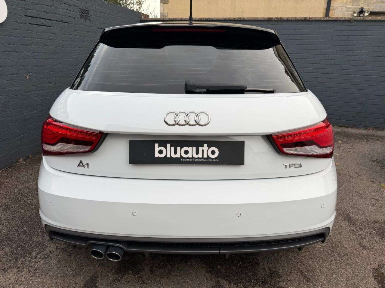 2017 AUDI A1 2017 AUDI A1