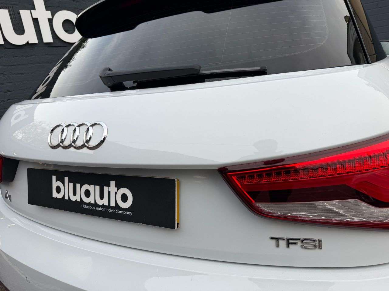 2017 AUDI A1 2017 AUDI A1