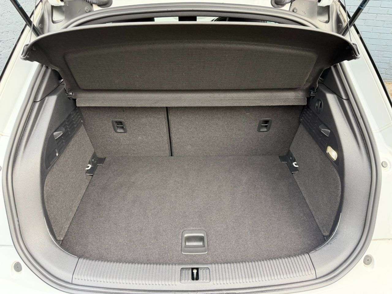 2017 AUDI A1 2017 AUDI A1