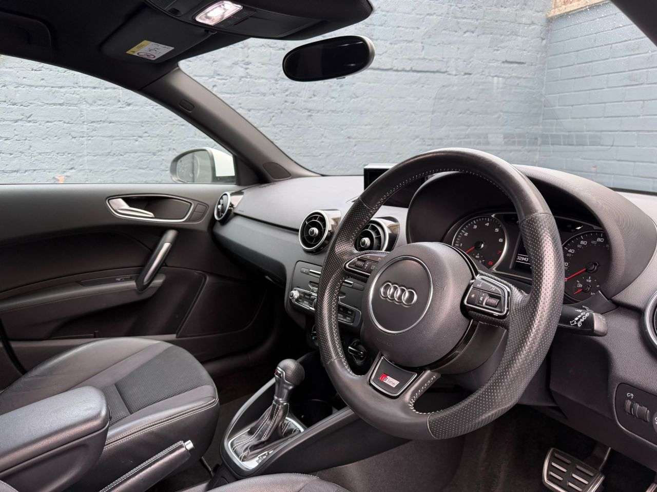2017 AUDI A1 2017 AUDI A1