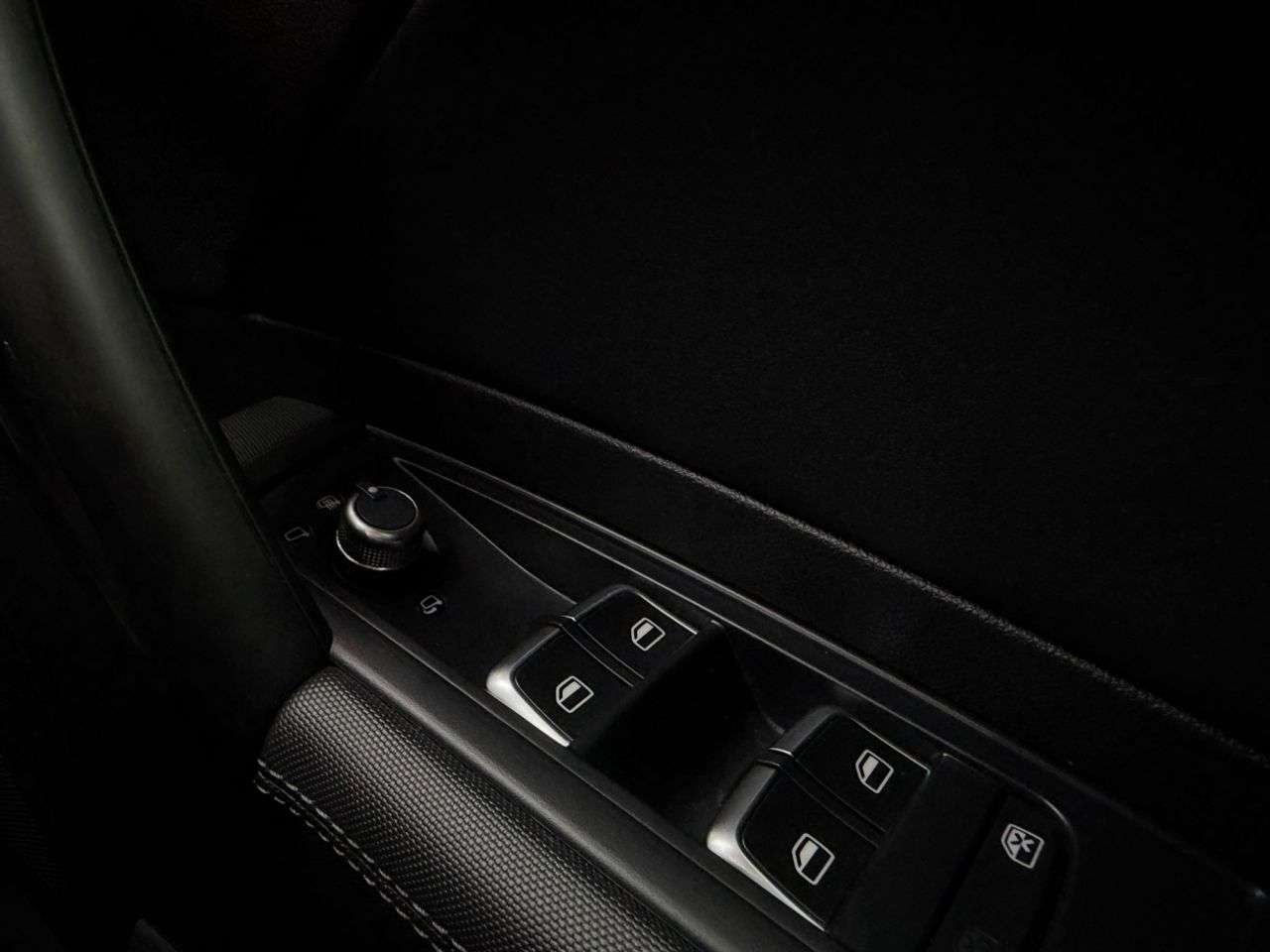 2017 AUDI A1 2017 AUDI A1