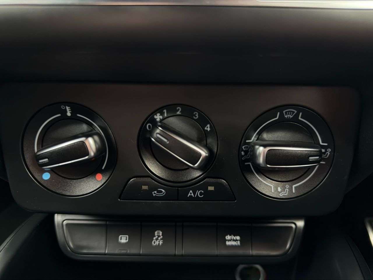 2017 AUDI A1 2017 AUDI A1