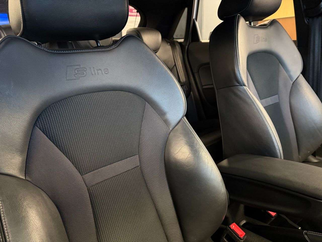 2017 AUDI A1 2017 AUDI A1