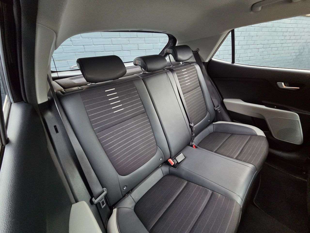 2018 KIA STONIC 2018 KIA STONIC