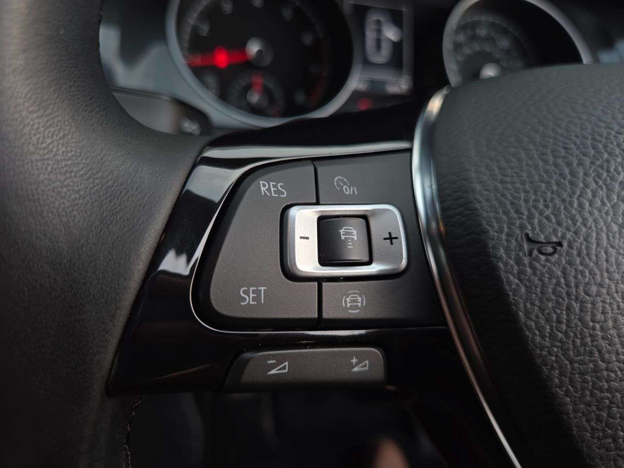 2018 VOLKSWAGEN GOLF 2018 VOLKSWAGEN GOLF