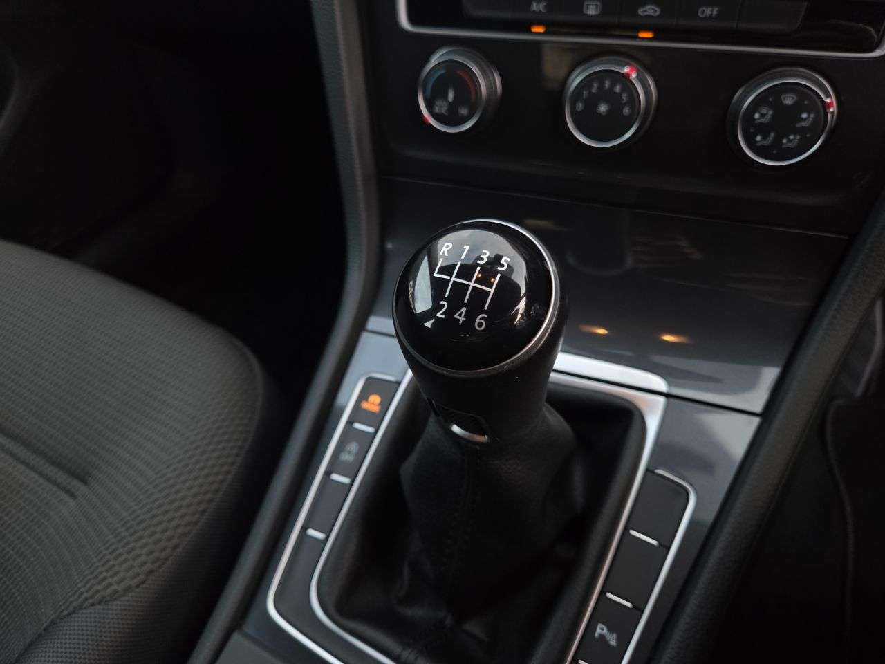 2018 VOLKSWAGEN GOLF 2018 VOLKSWAGEN GOLF