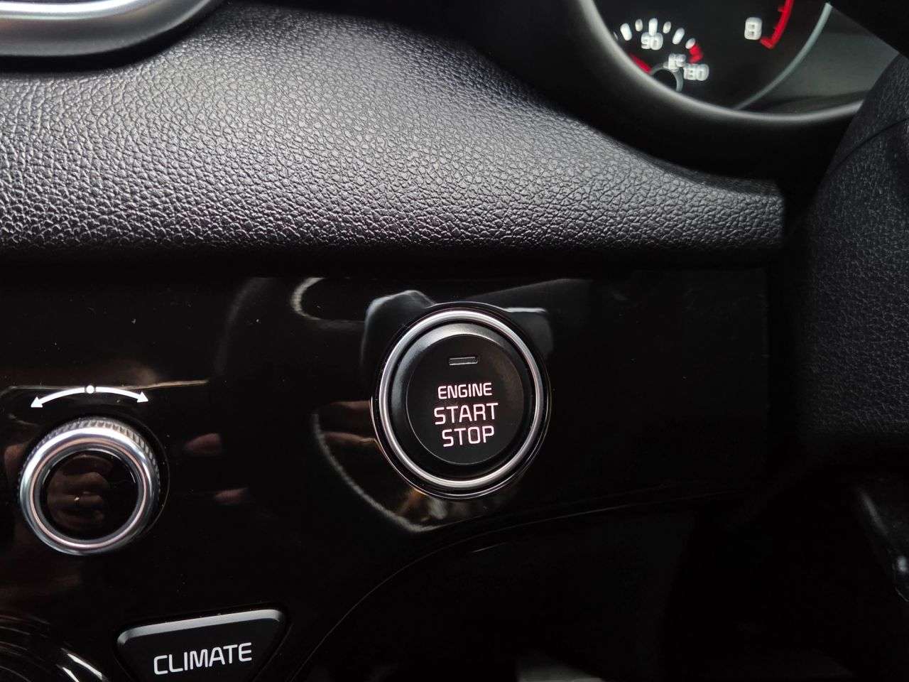 2020 KIA SPORTAGE 2020 KIA SPORTAGE