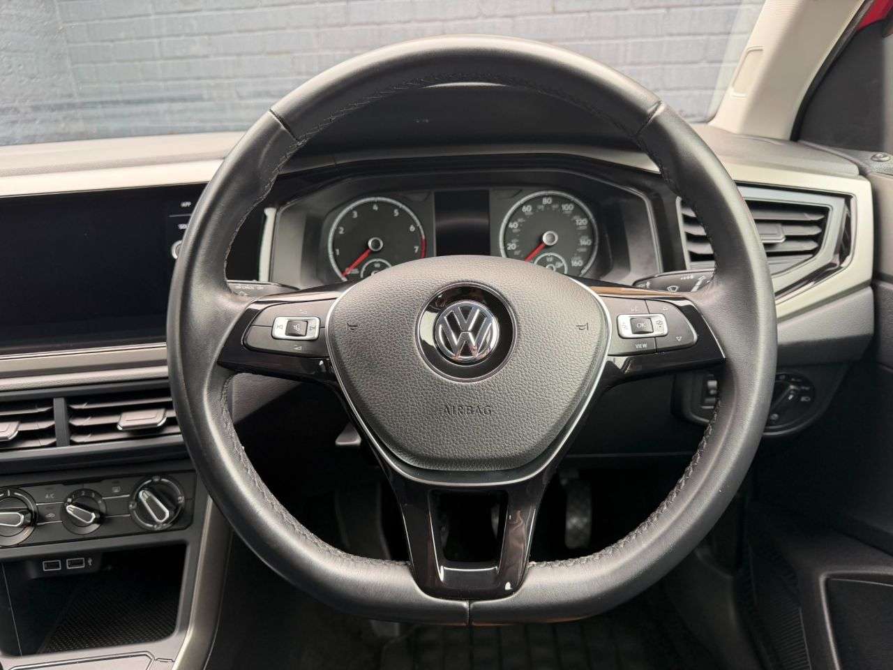 2019 VOLKSWAGEN POLO 2019 VOLKSWAGEN POLO