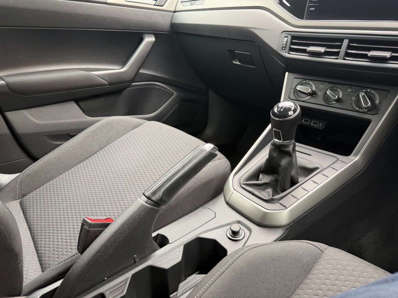 2019 VOLKSWAGEN POLO 2019 VOLKSWAGEN POLO