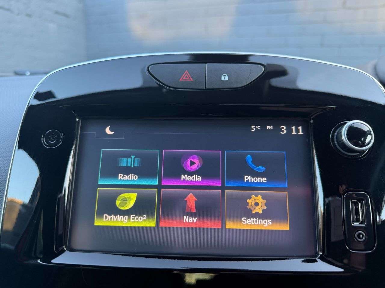 2018 RENAULT CLIO 2018 RENAULT CLIO