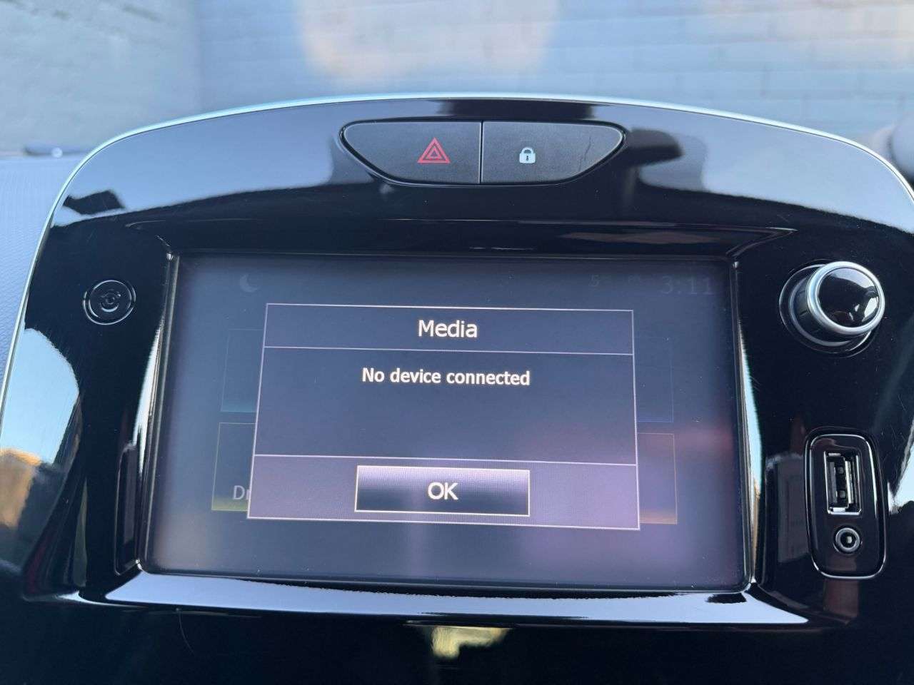 2018 RENAULT CLIO 2018 RENAULT CLIO