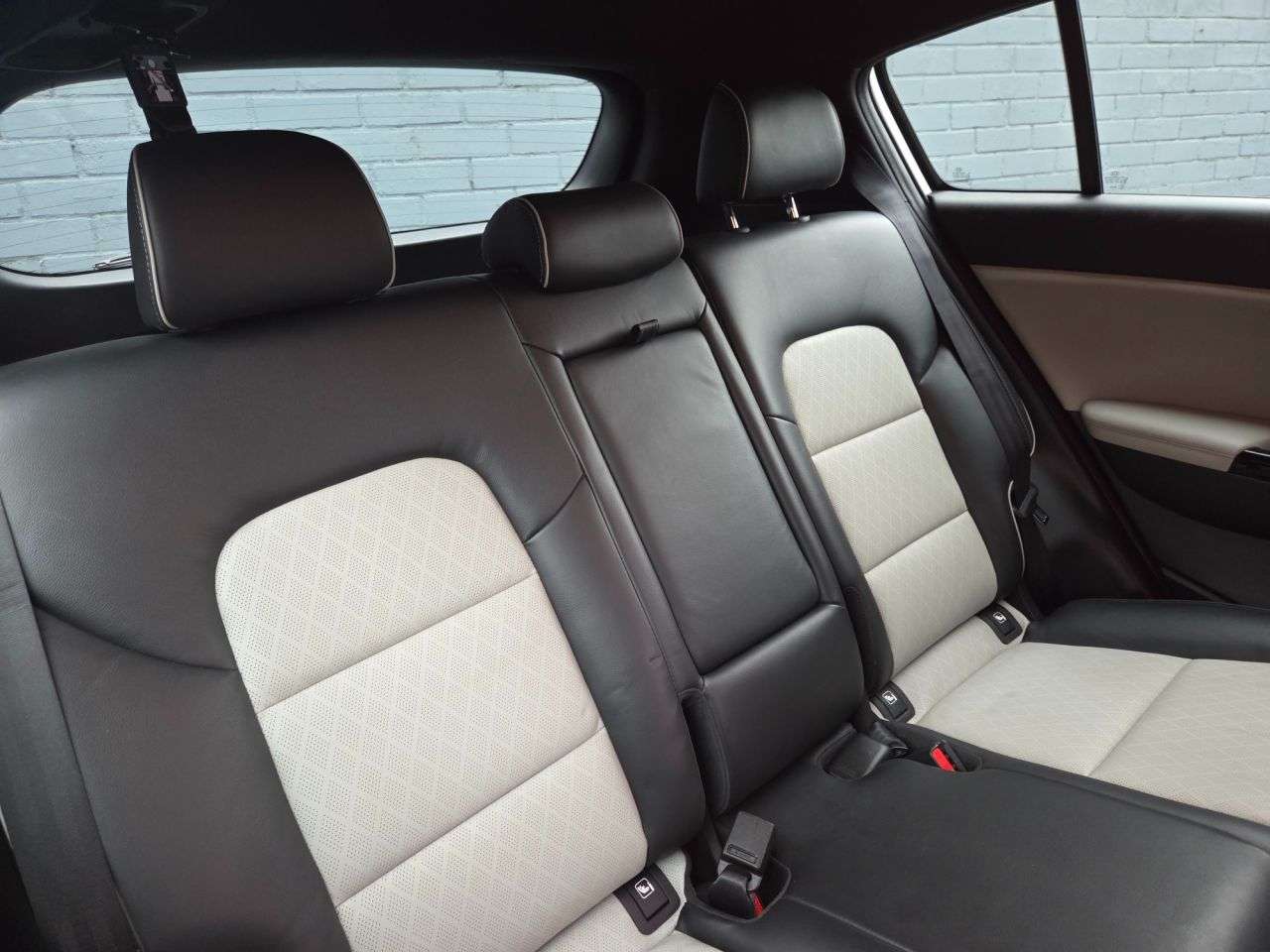 2017 KIA SPORTAGE 2017 KIA SPORTAGE