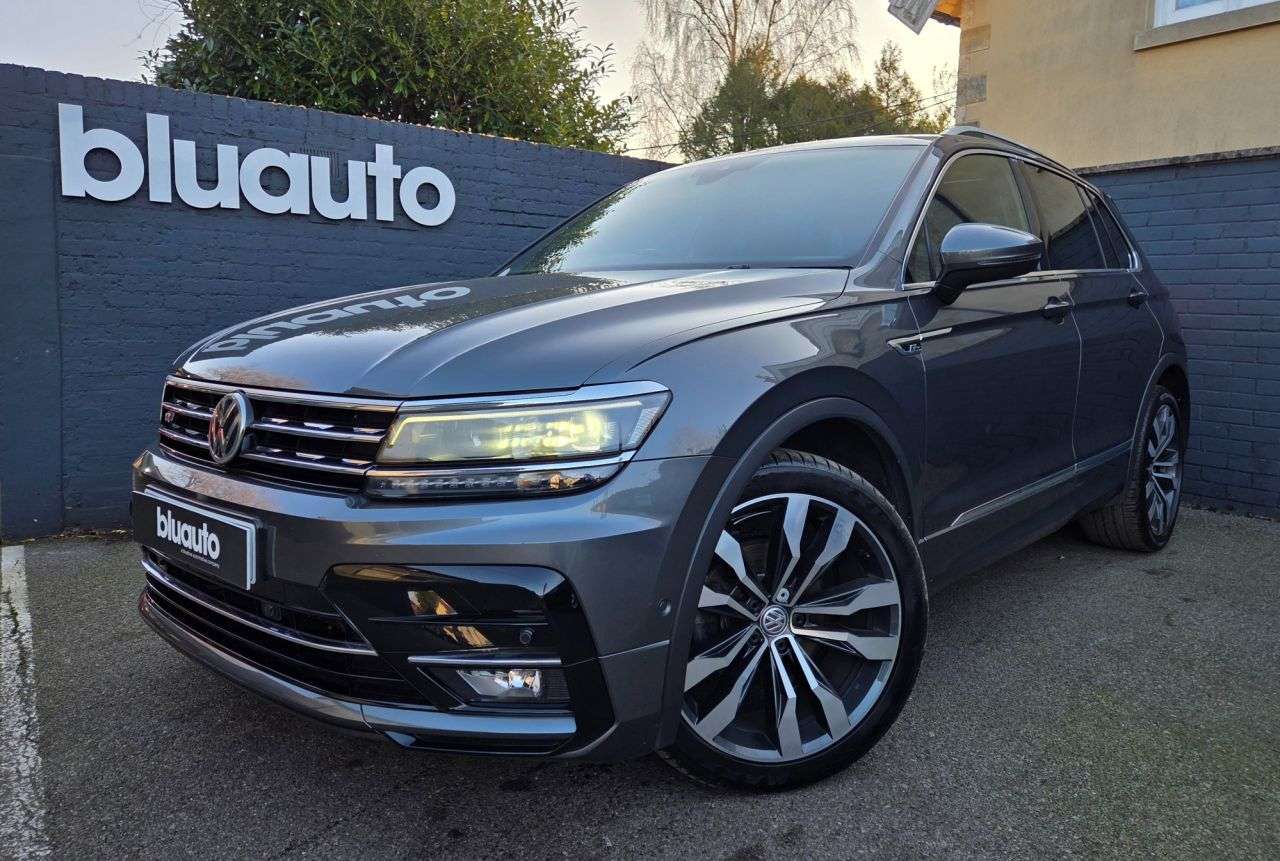 A 2019 VOLKSWAGEN TIGUAN 2.0 TDI R-Line SUV 5dr Diesel DSG 4Motion Euro 6 (s/s) (150 ps) Powered Tai A 2019 VOLKSWAGEN TIGUAN 2.0 TDI R-Line SUV 5dr Diesel DSG 4Motion Euro 6 (s/s) (150 ps) Powered Tai