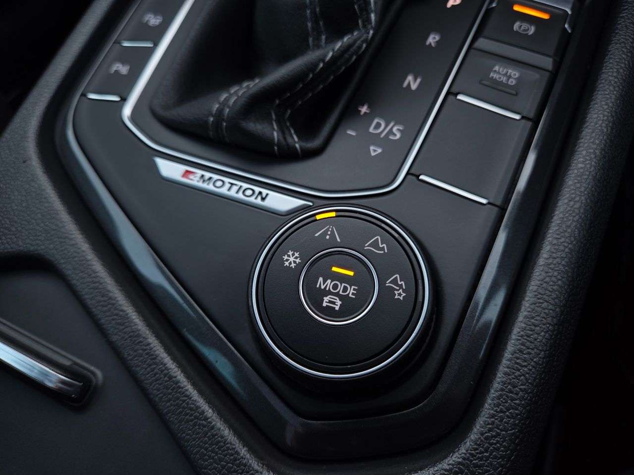 2019 VOLKSWAGEN TIGUAN 2019 VOLKSWAGEN TIGUAN