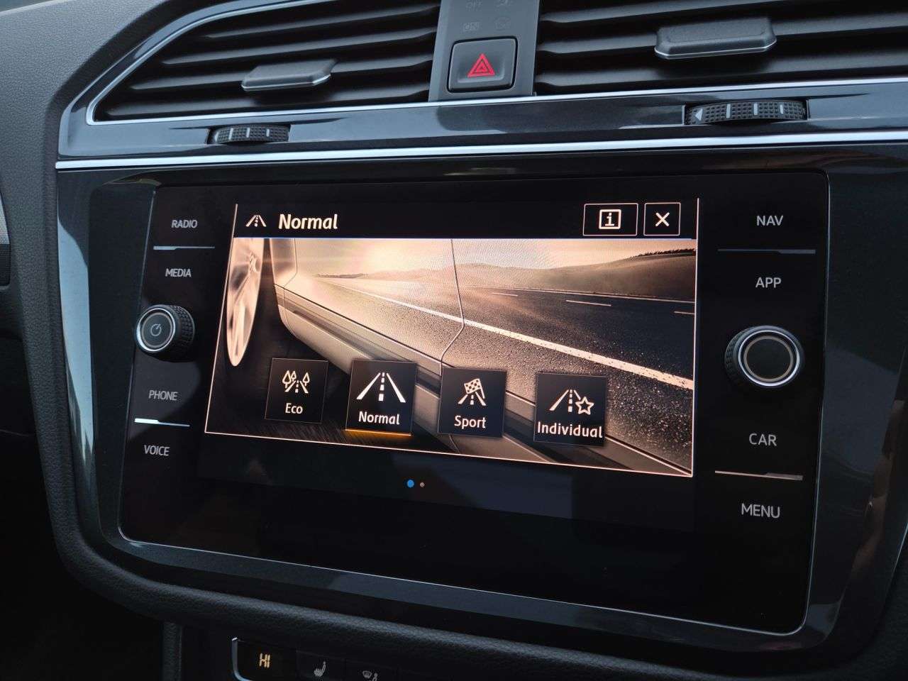 2019 VOLKSWAGEN TIGUAN 2019 VOLKSWAGEN TIGUAN