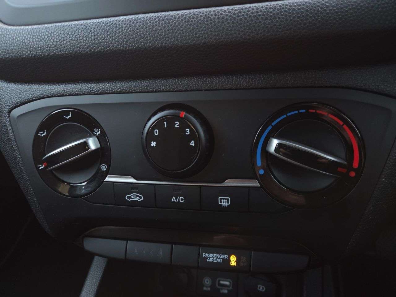 2020 HYUNDAI I20 2020 HYUNDAI I20