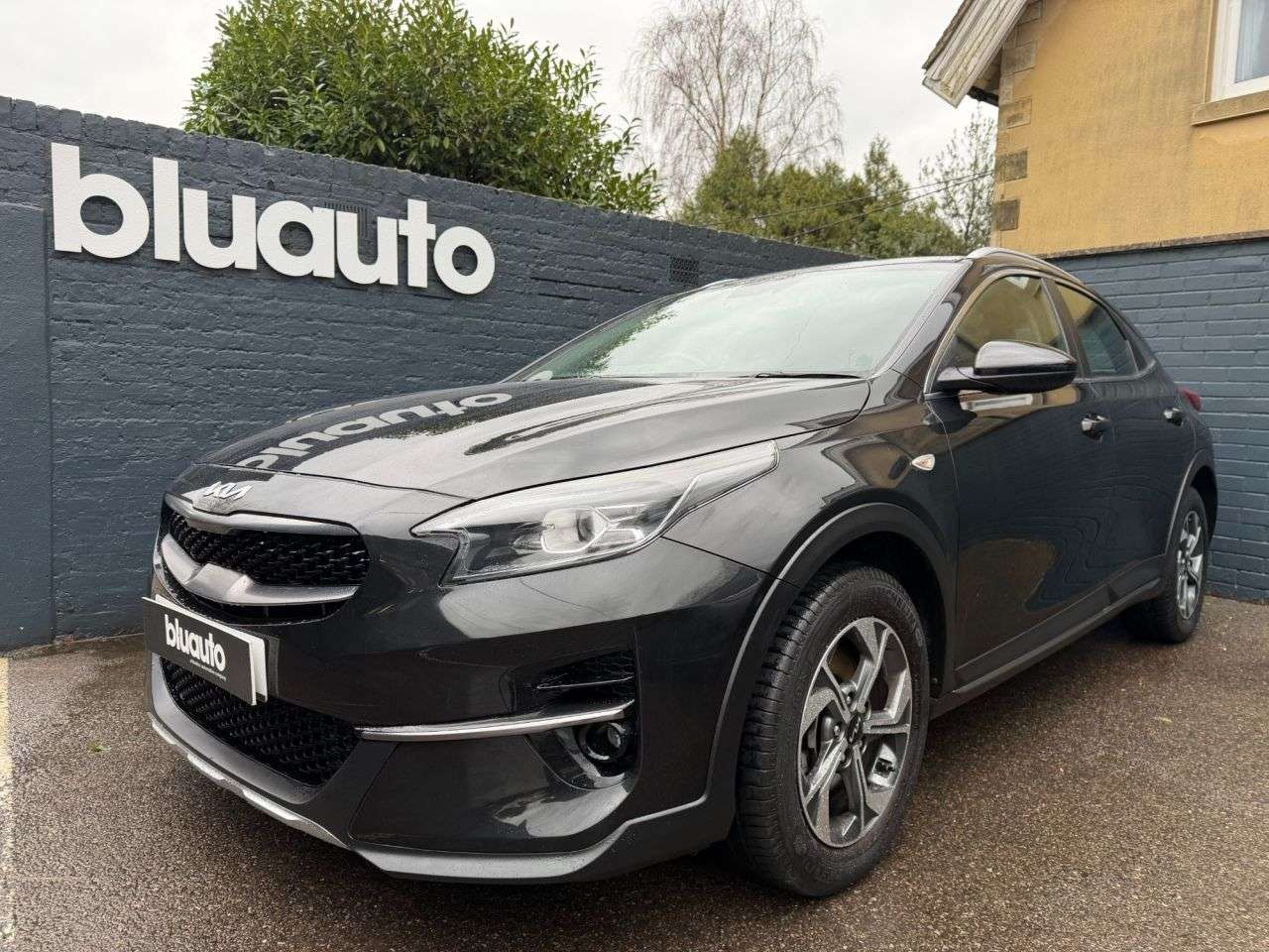 A 2022 KIA XCEED 1.0 T-GDi 2 SUV 5dr Petrol Manual Euro 6 (s/s) (118 bhp) Bluetooth / DAB Ra A 2022 KIA XCEED 1.0 T-GDi 2 SUV 5dr Petrol Manual Euro 6 (s/s) (118 bhp) Bluetooth / DAB Ra