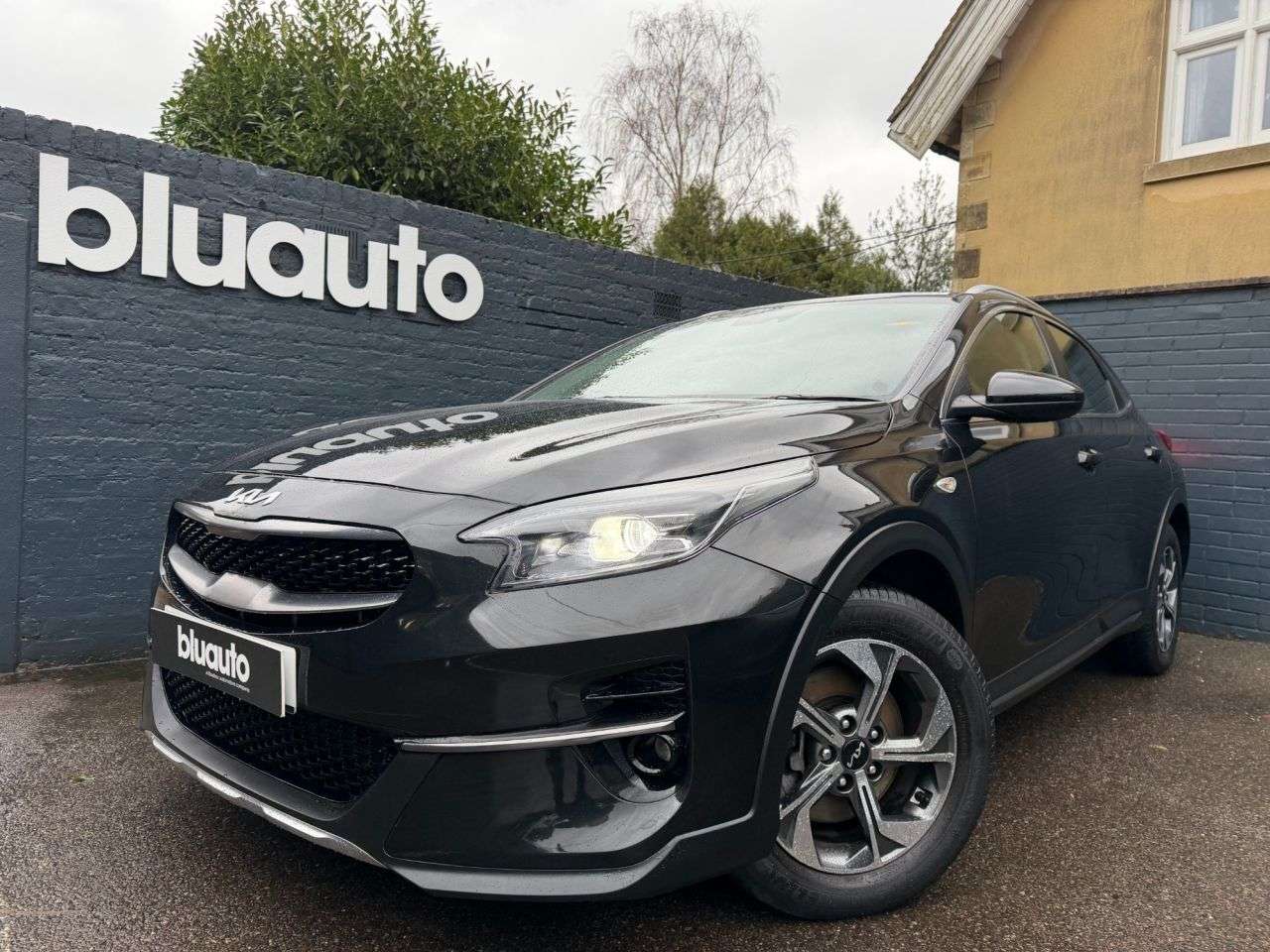 A 2022 KIA XCEED 1.0 T-GDi 2 SUV 5dr Petrol Manual Euro 6 (s/s) (118 bhp) Bluetooth / DAB Ra A 2022 KIA XCEED 1.0 T-GDi 2 SUV 5dr Petrol Manual Euro 6 (s/s) (118 bhp) Bluetooth / DAB Ra