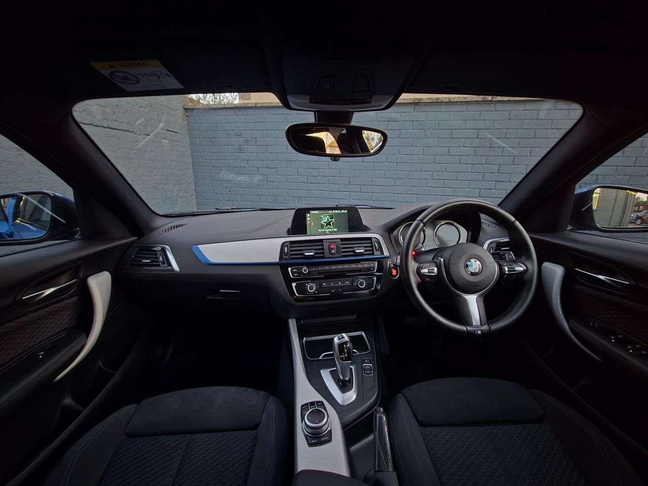 A 2018 BMW 1 SERIES 1.5 118i M Sport Hatchback 5dr Petrol Auto Euro 6 (s/s) (136 ps) Sat Nav / A 2018 BMW 1 SERIES 1.5 118i M Sport Hatchback 5dr Petrol Auto Euro 6 (s/s) (136 ps) Sat Nav /