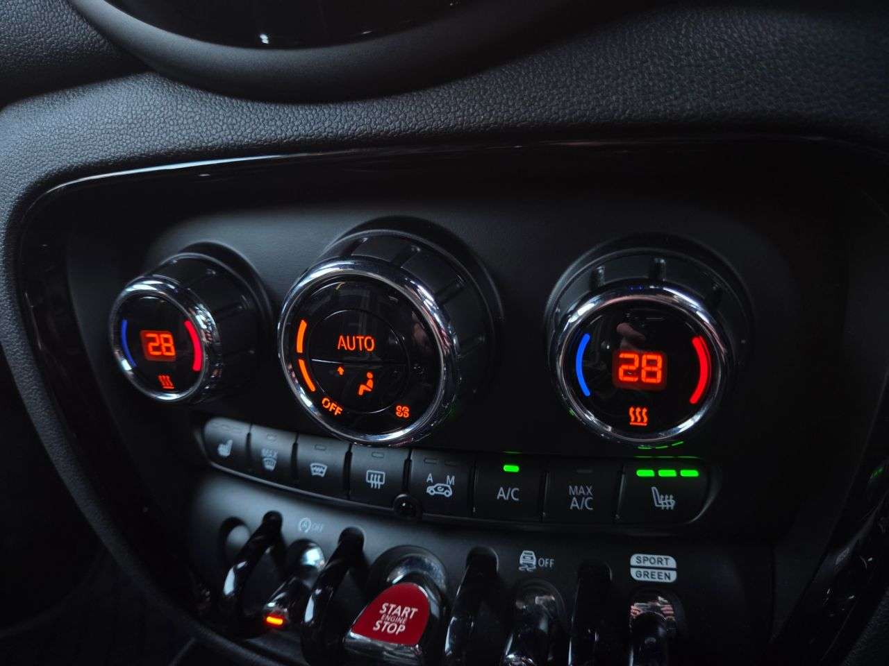 2019 MINI CLUBMAN 2019 MINI CLUBMAN