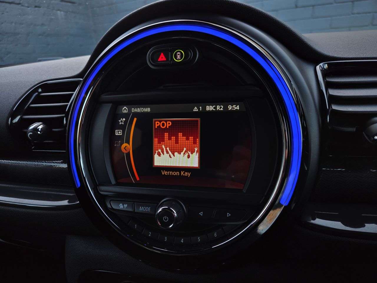 2019 MINI CLUBMAN 2019 MINI CLUBMAN