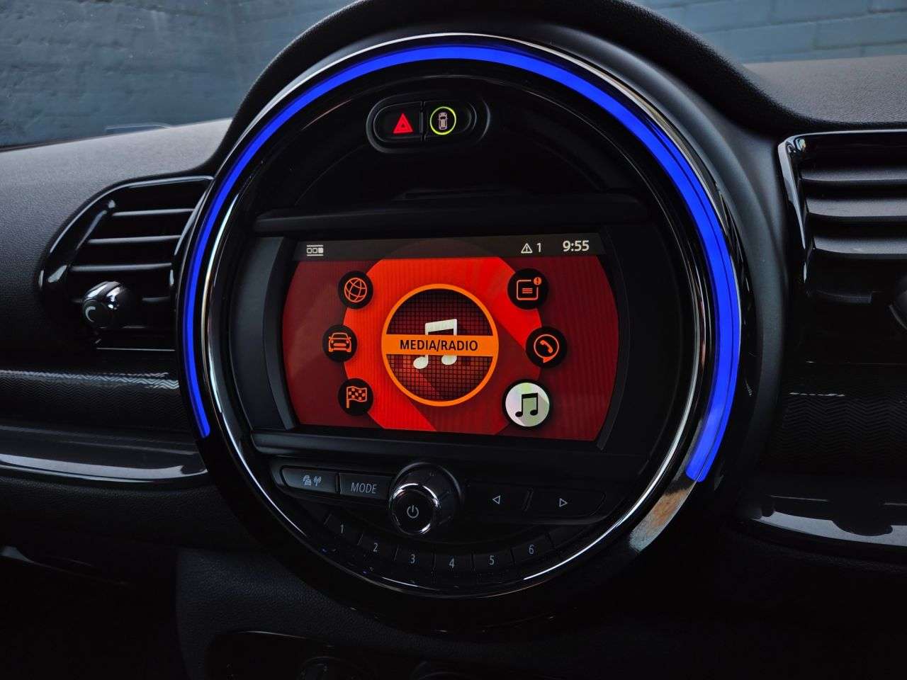 2019 MINI CLUBMAN 2019 MINI CLUBMAN