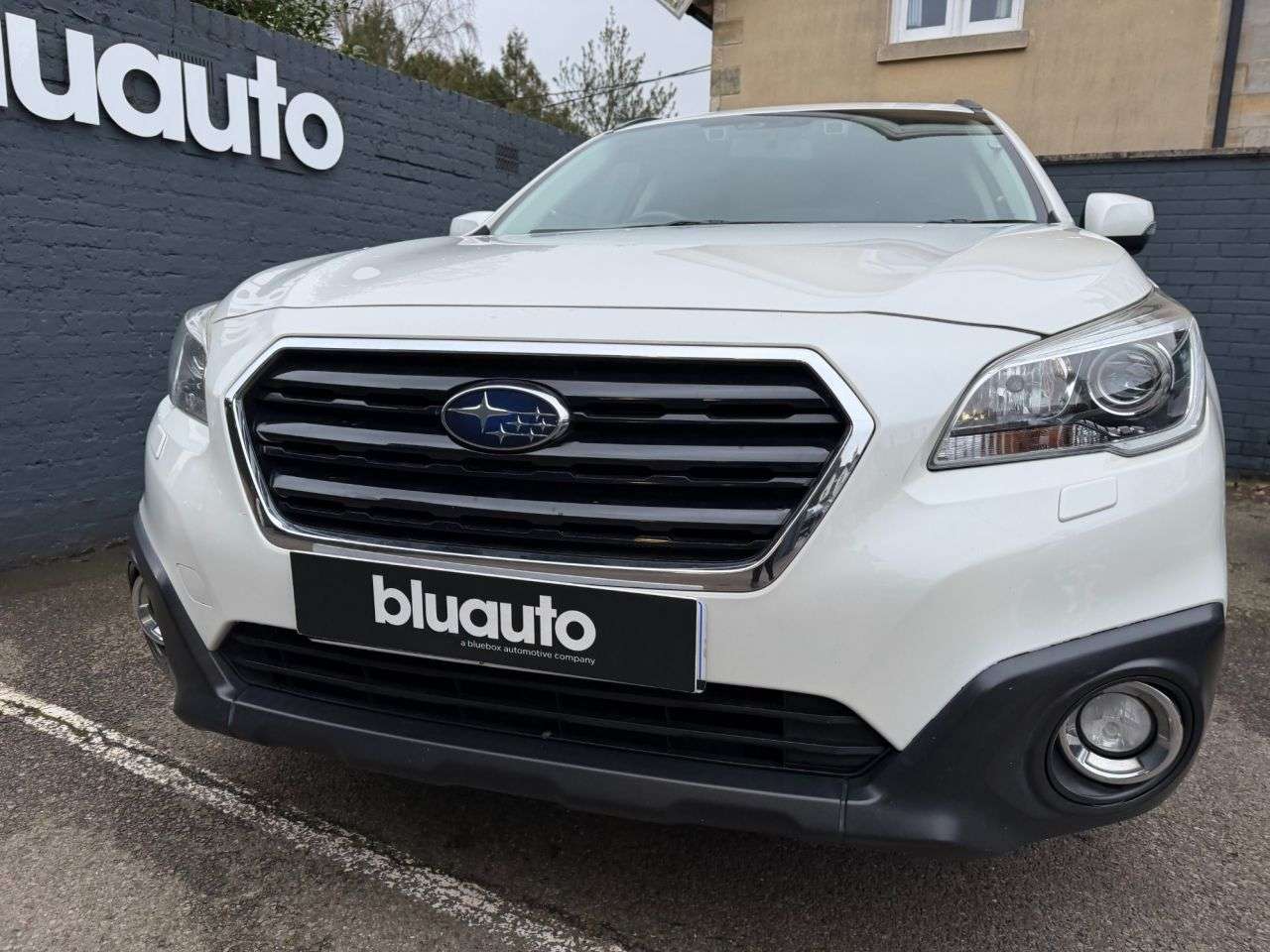A 2015 SUBARU OUTBACK 2.0D SE Estate 5dr Diesel Lineartronic 4WD Euro 6 (150 ps) A 2015 SUBARU OUTBACK 2.0D SE Estate 5dr Diesel Lineartronic 4WD Euro 6 (150 ps)