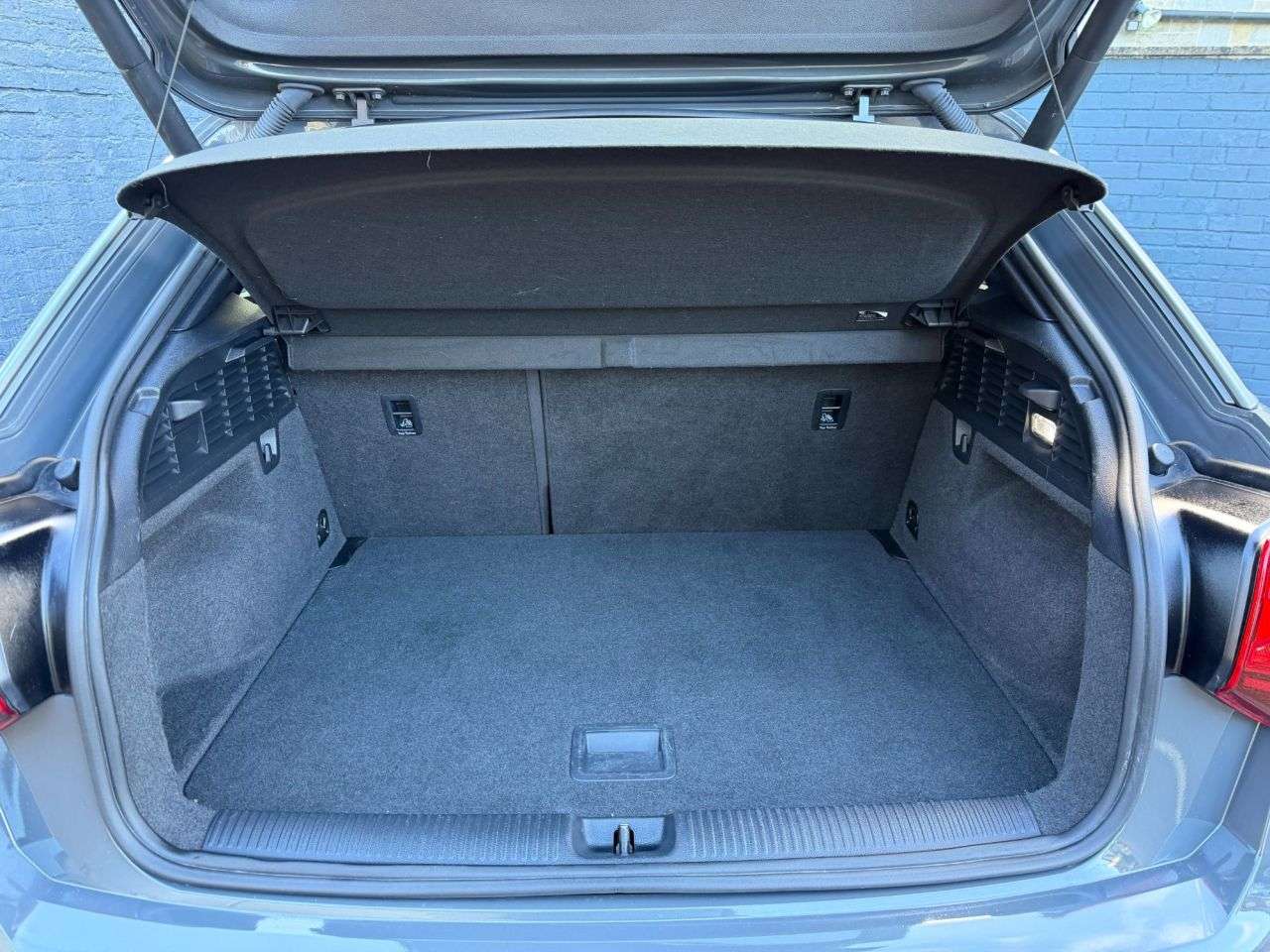 2019 AUDI Q2 2019 AUDI Q2