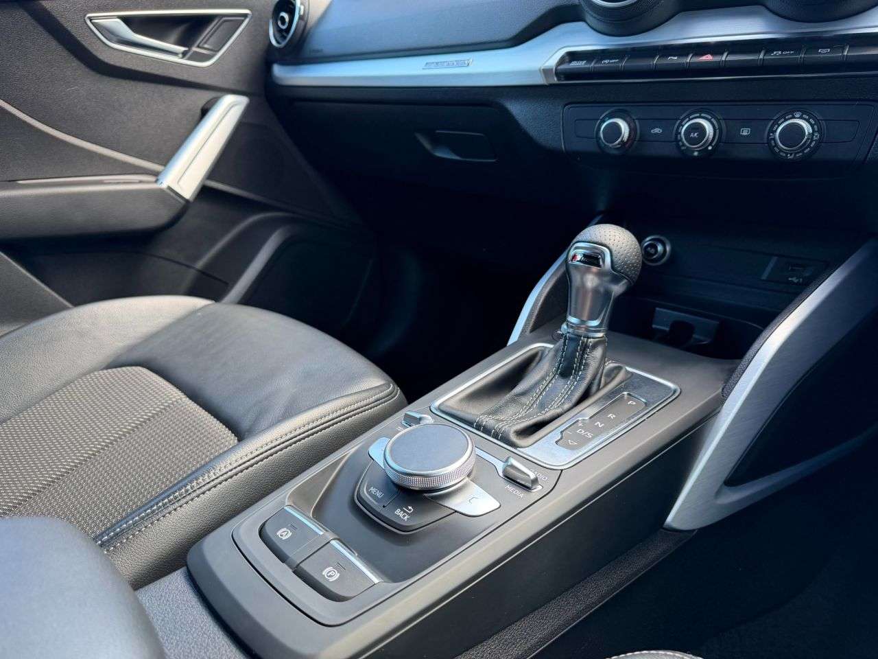 2019 AUDI Q2 2019 AUDI Q2