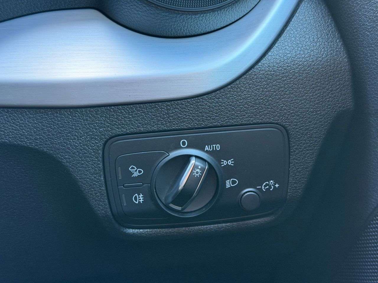 2019 AUDI Q2 2019 AUDI Q2