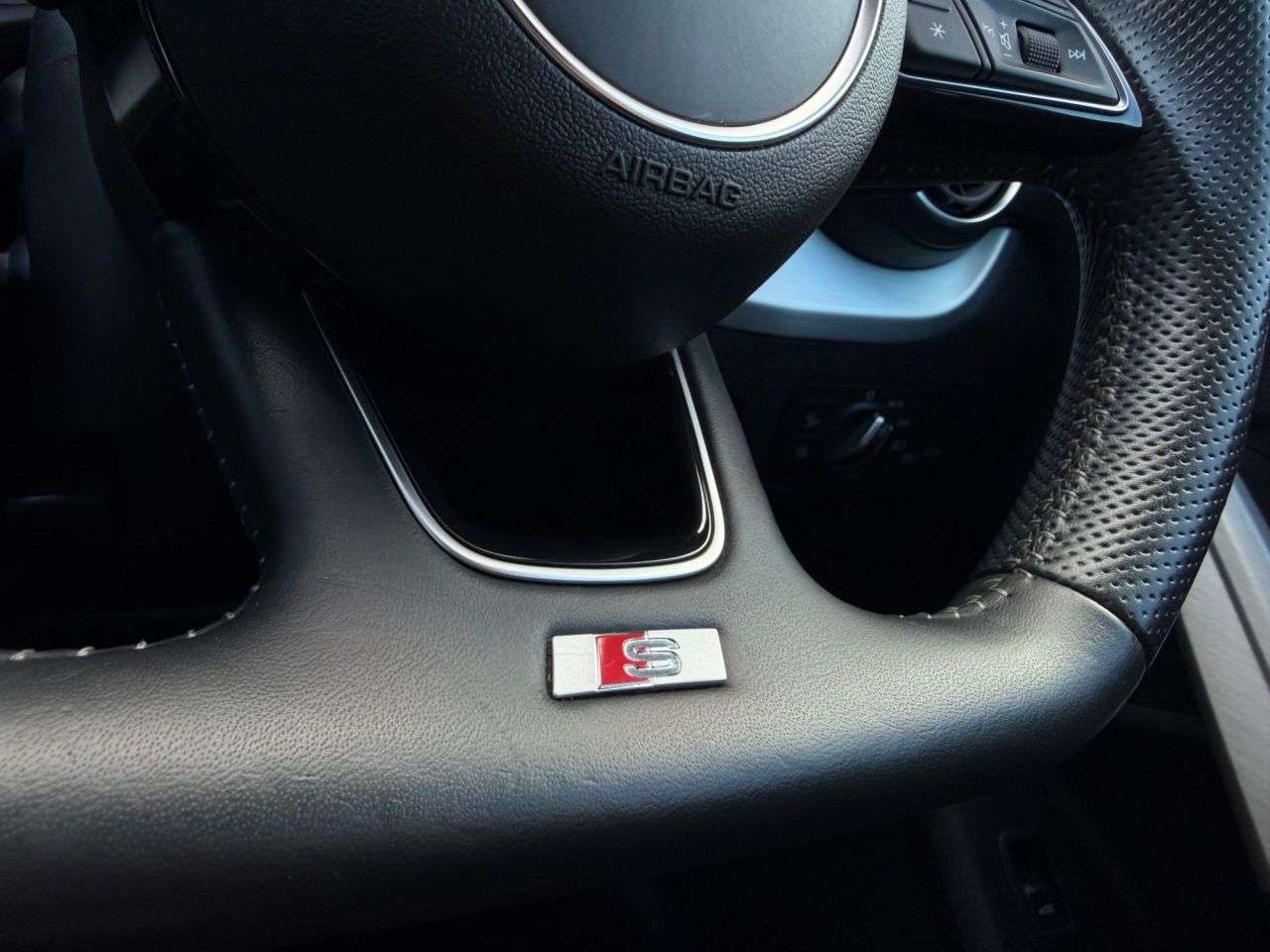 2019 AUDI Q2 2019 AUDI Q2