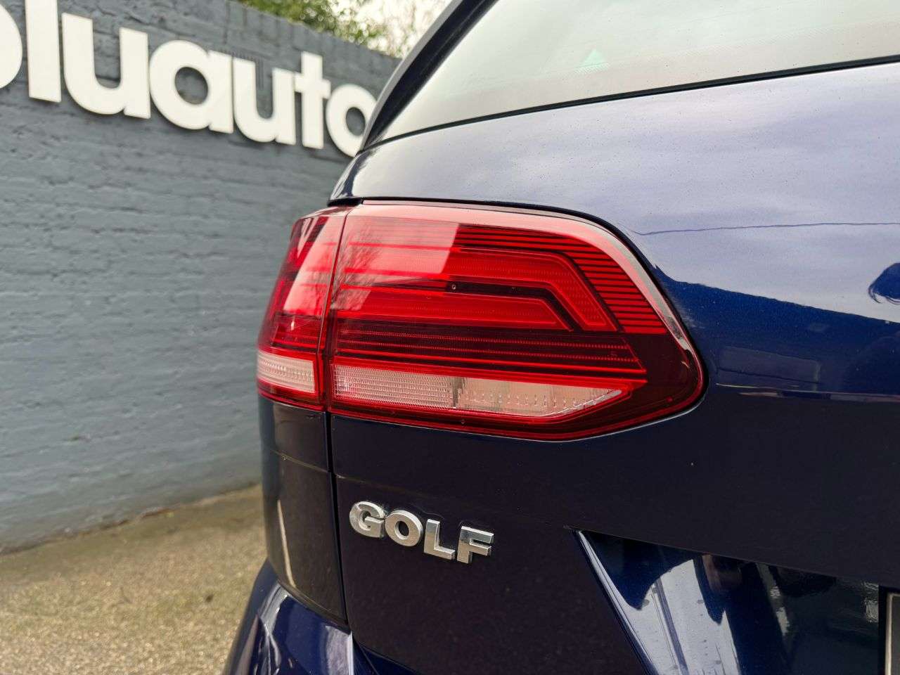 2019 VOLKSWAGEN GOLF 2019 VOLKSWAGEN GOLF
