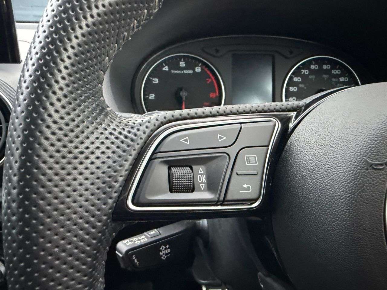 2018 AUDI Q2 2018 AUDI Q2