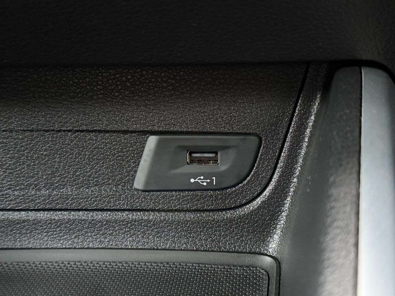 2018 AUDI Q2 2018 AUDI Q2