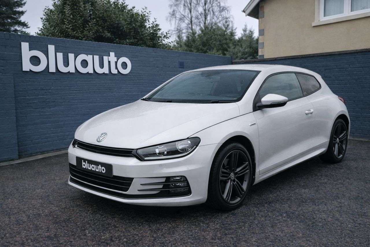 A 2017 VOLKSWAGEN SCIROCCO R LINE TSI BLUEMOTION TECHNOLOGY DSG A 2017 VOLKSWAGEN SCIROCCO R LINE TSI BLUEMOTION TECHNOLOGY DSG