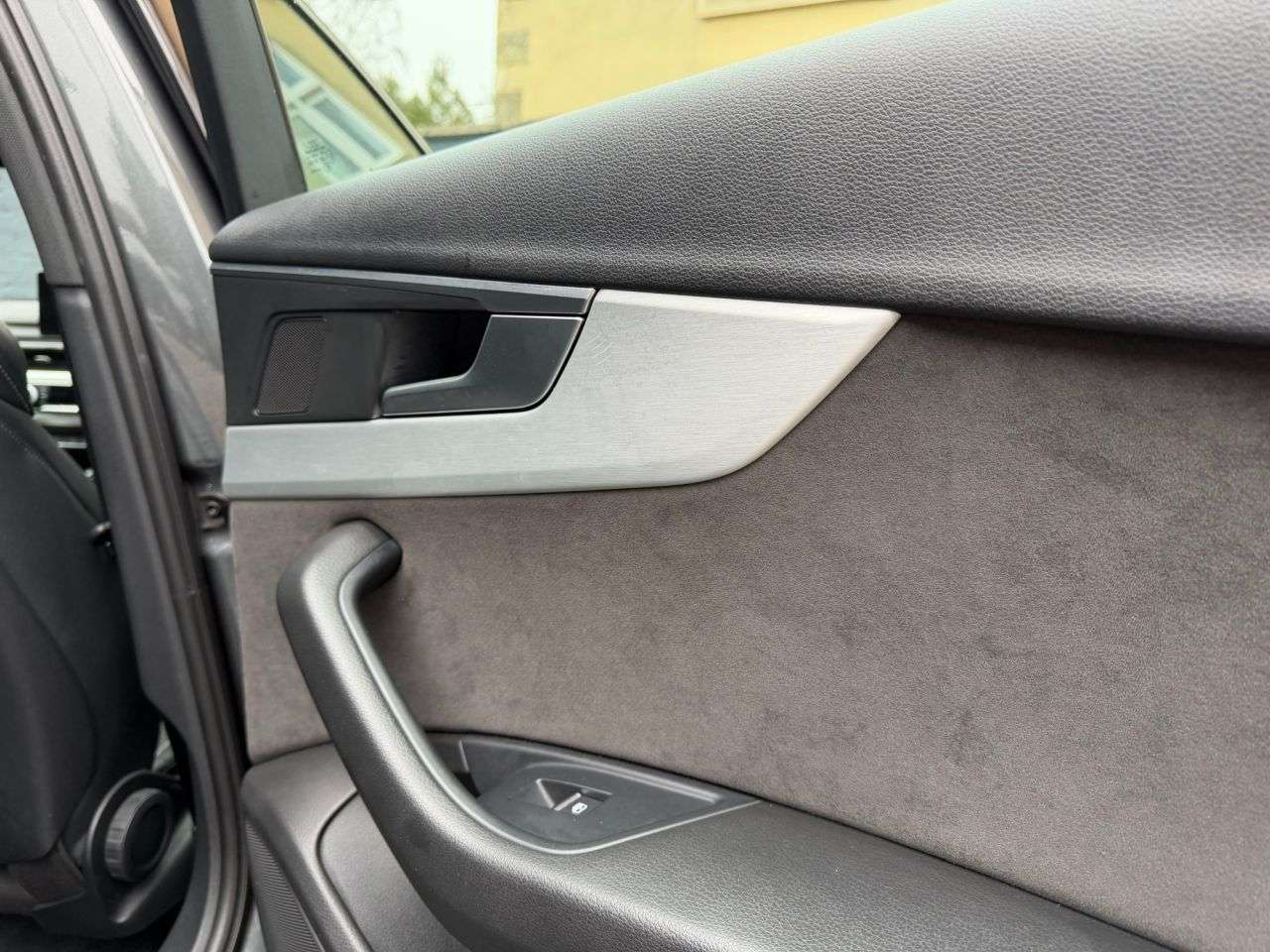 2017 AUDI A4 2017 AUDI A4