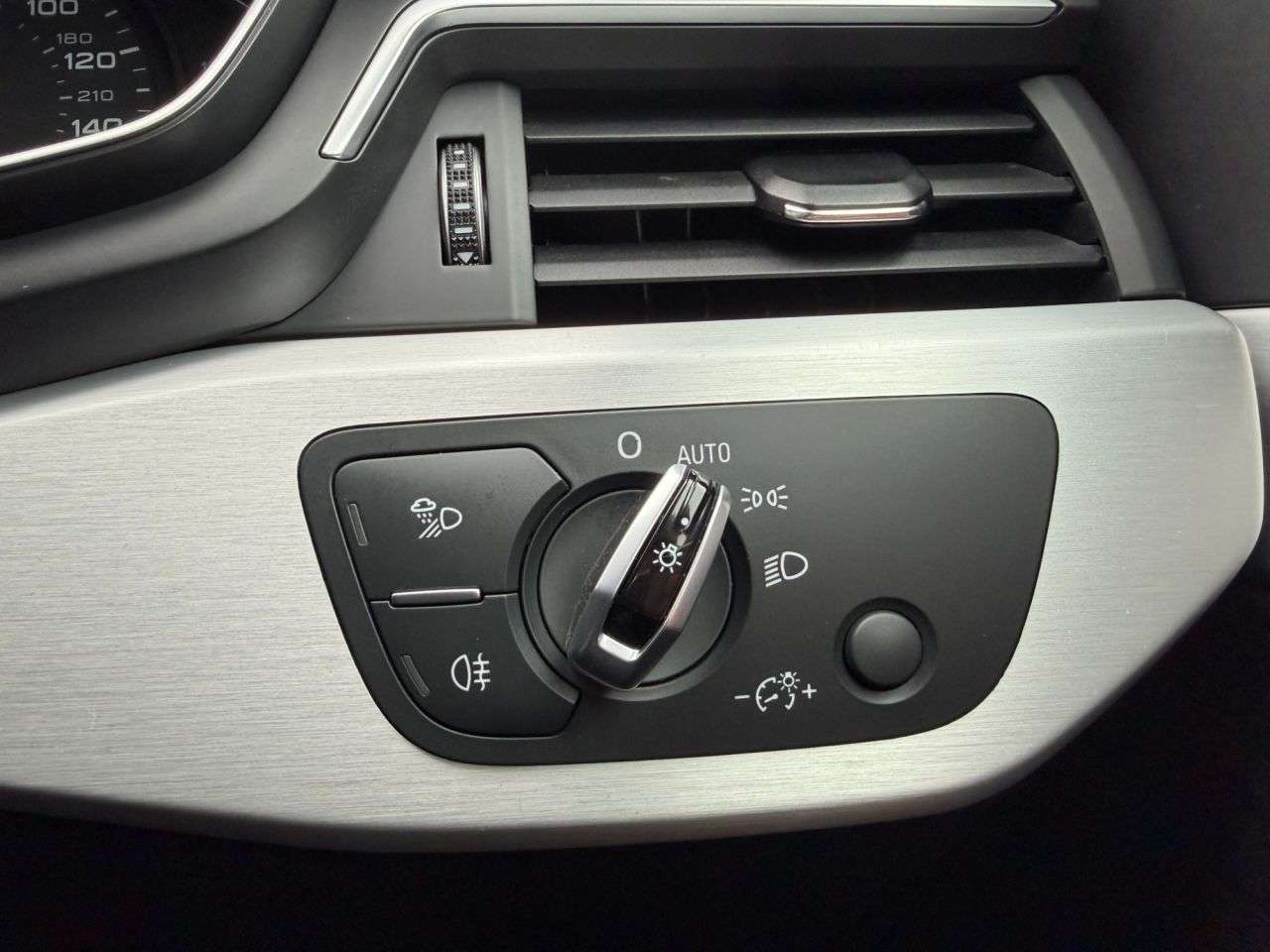 2017 AUDI A4 2017 AUDI A4