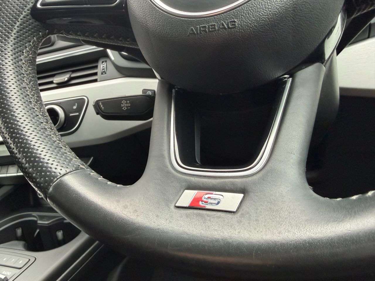 2017 AUDI A4 2017 AUDI A4