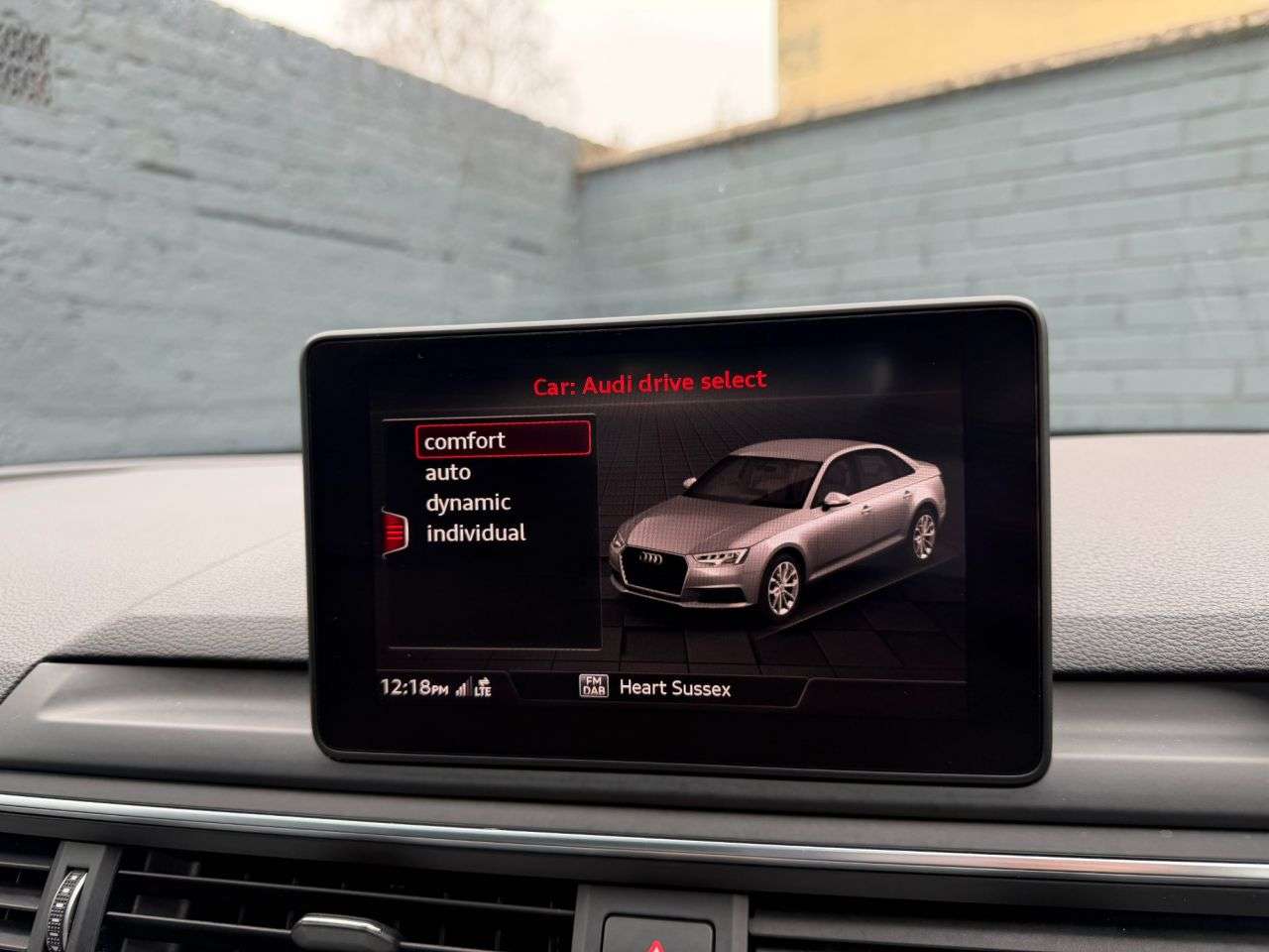 2017 AUDI A4 2017 AUDI A4