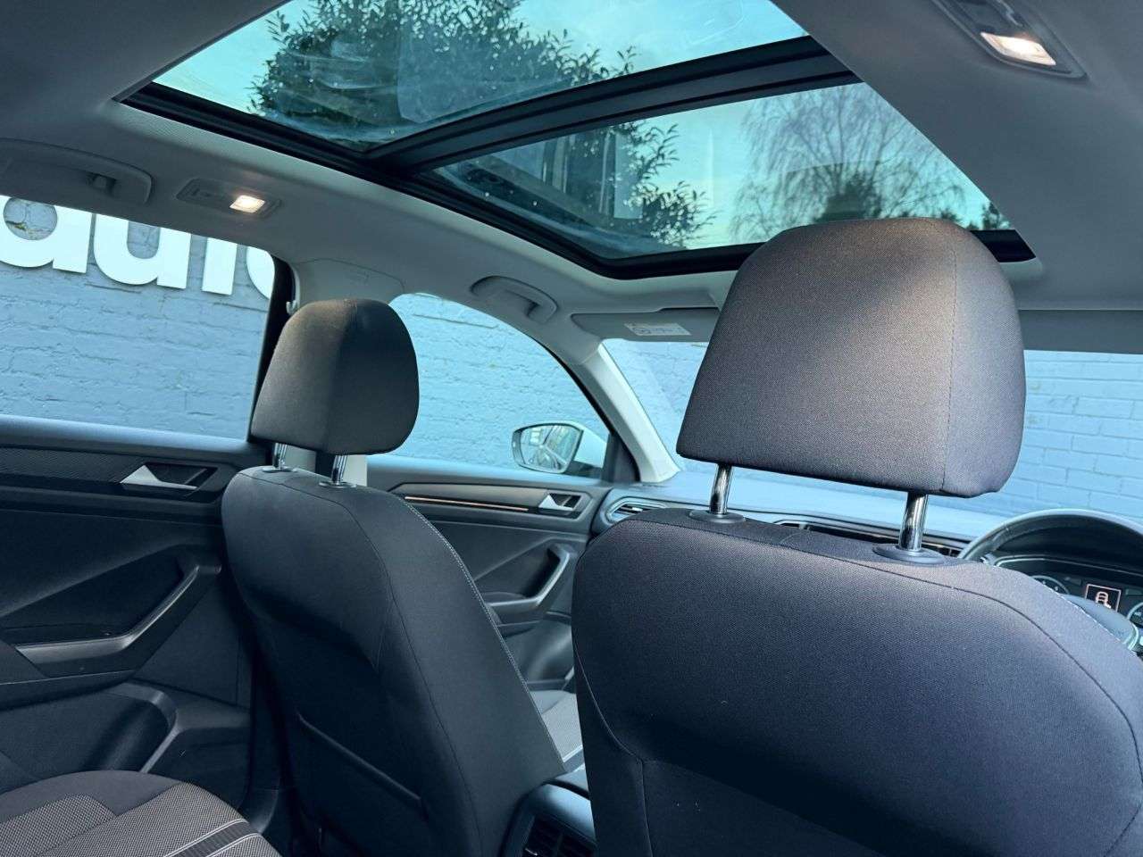 2019 VOLKSWAGEN T-ROC 2019 VOLKSWAGEN T-ROC