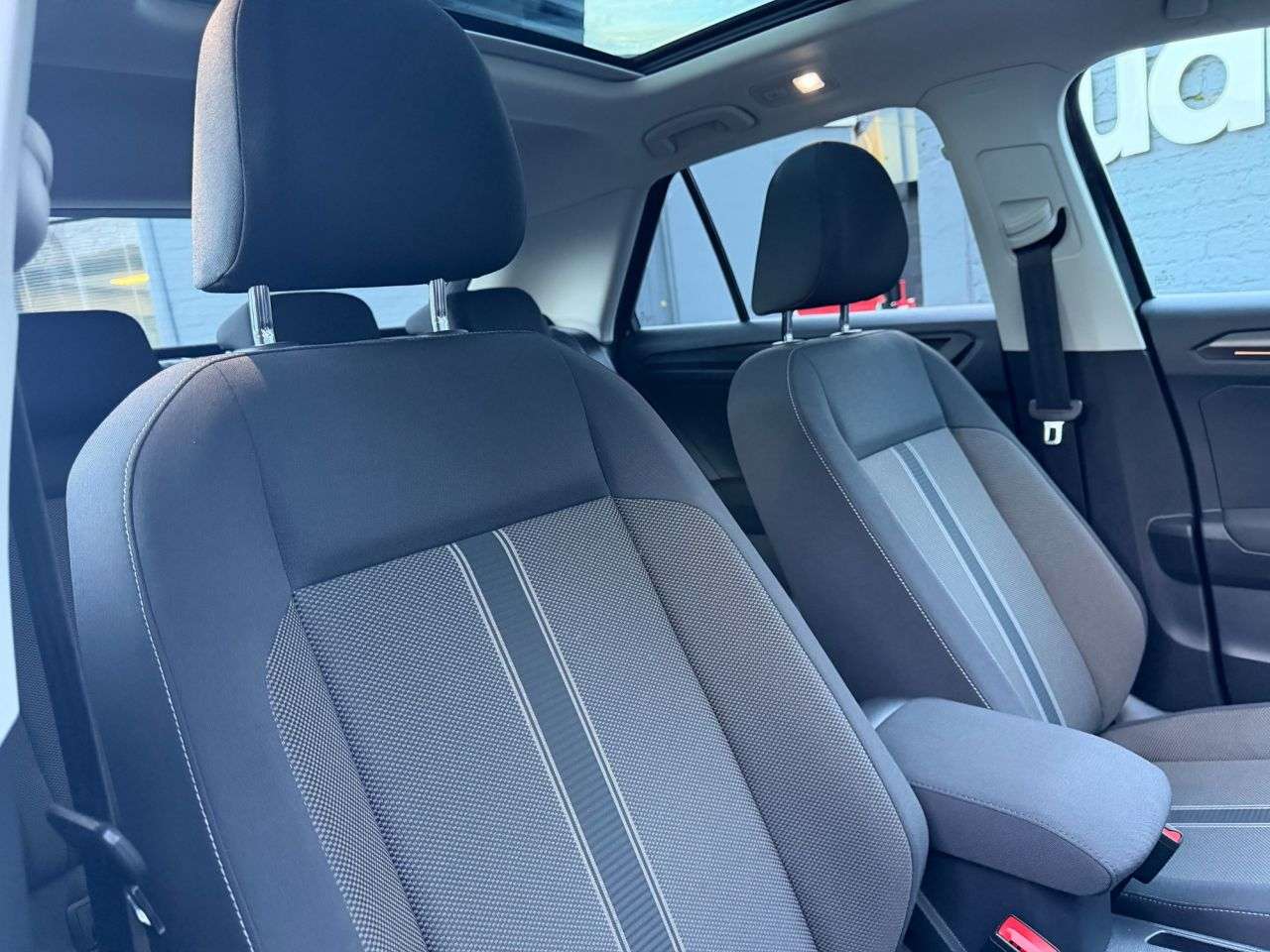 2019 VOLKSWAGEN T-ROC 2019 VOLKSWAGEN T-ROC