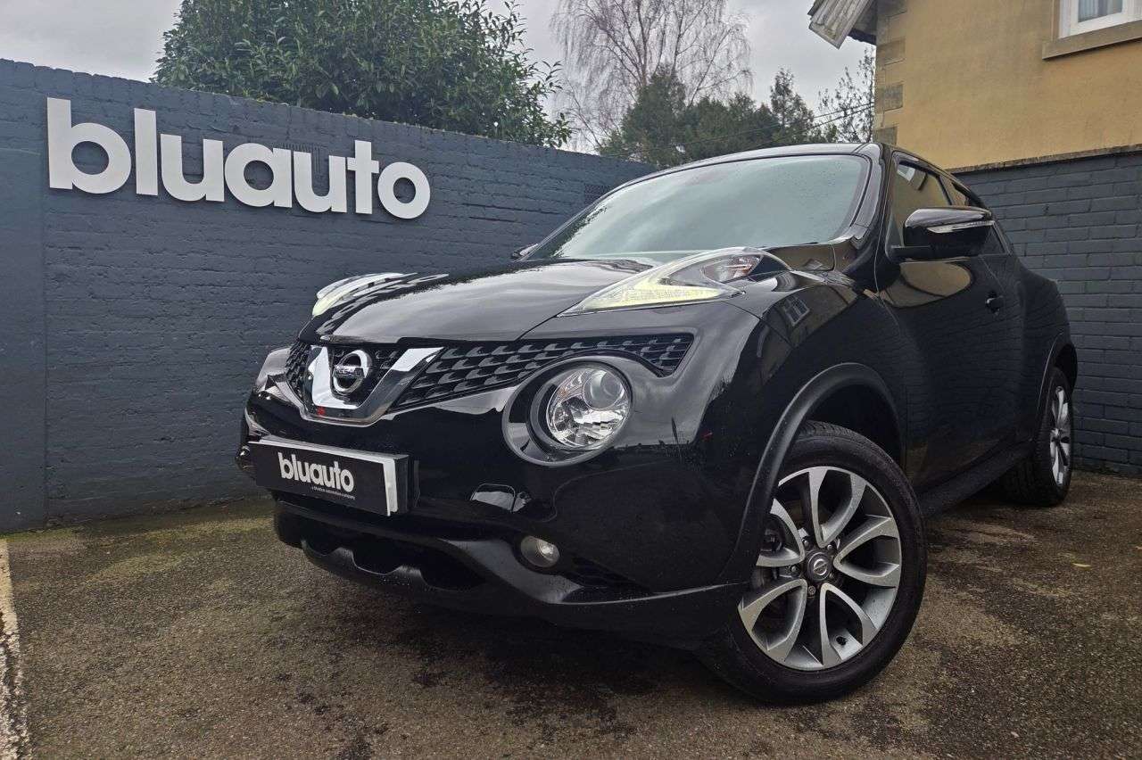 A 2017 NISSAN JUKE 1.6 Tekna SUV 5dr Petrol XTRON Euro 6 (117 ps) Front & Rear Camera, SatNav A 2017 NISSAN JUKE 1.6 Tekna SUV 5dr Petrol XTRON Euro 6 (117 ps) Front & Rear Camera, SatNav