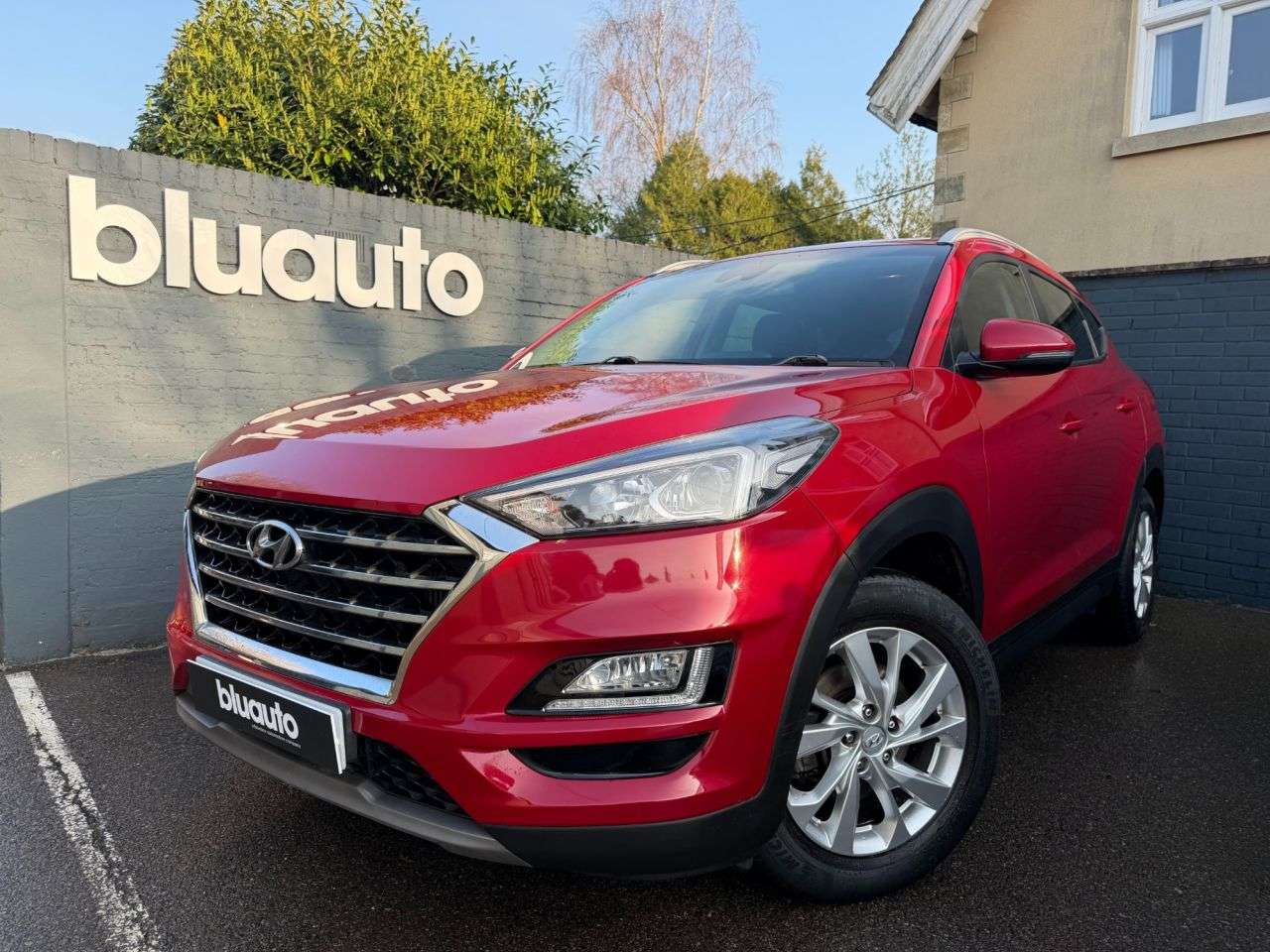 A 2019 HYUNDAI TUCSON 1.6 T-GDi SE Nav SUV 5dr Petrol DCT Euro 6 (s/s) (177 ps) Android Auto / Sa A 2019 HYUNDAI TUCSON 1.6 T-GDi SE Nav SUV 5dr Petrol DCT Euro 6 (s/s) (177 ps) Android Auto / Sa