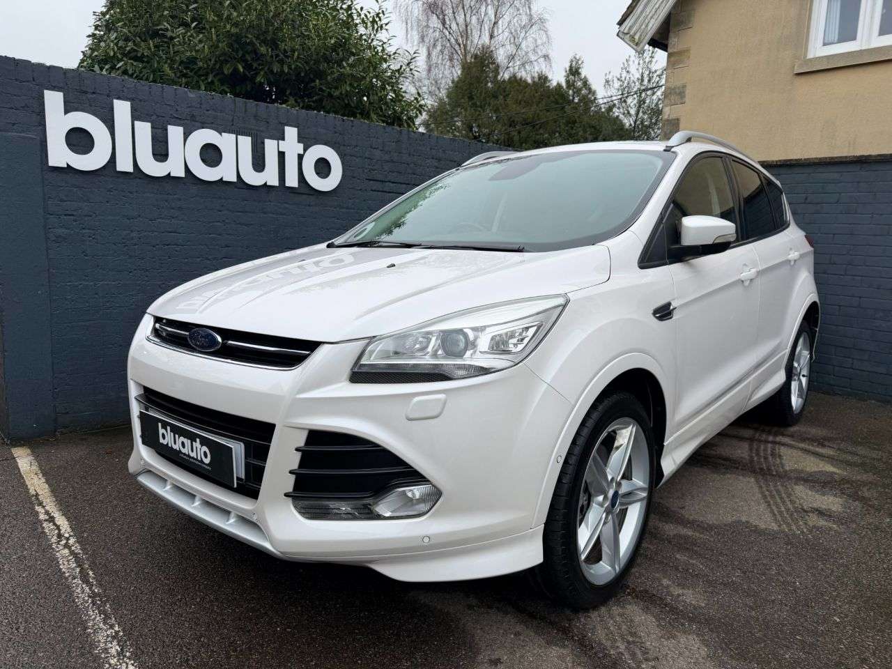 A 2016 FORD KUGA 2.0 TDCi Titanium X Sport SUV 5dr Diesel Manual 2WD Euro 6 (s/s) (150 ps) R A 2016 FORD KUGA 2.0 TDCi Titanium X Sport SUV 5dr Diesel Manual 2WD Euro 6 (s/s) (150 ps) R