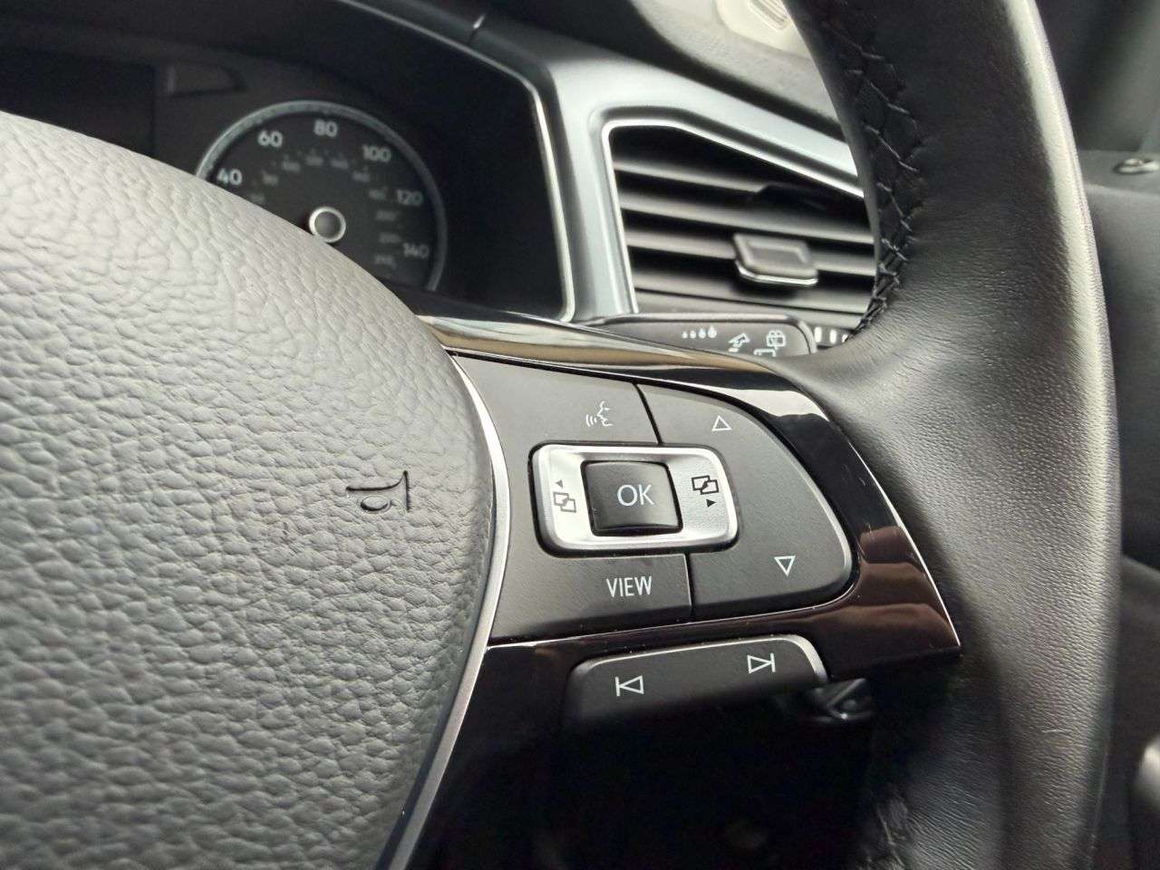 2022 VOLKSWAGEN T-ROC 2022 VOLKSWAGEN T-ROC