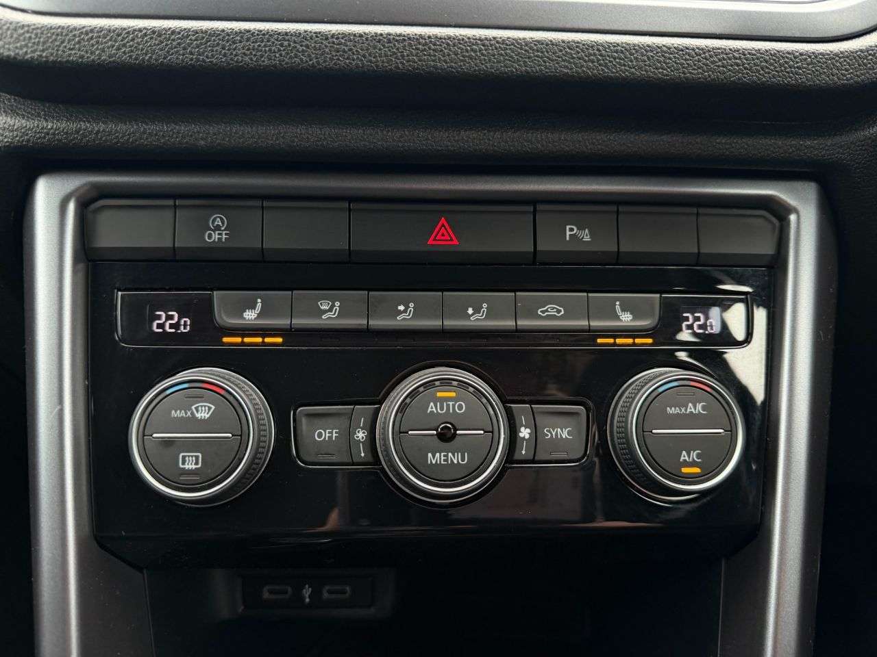 2022 VOLKSWAGEN T-ROC 2022 VOLKSWAGEN T-ROC