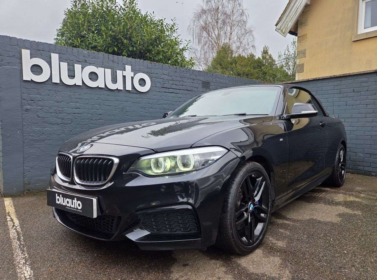 A 2017 BMW 2 SERIES 1.5 218i M Sport Convertible 2dr Petrol Auto Euro 6 (s/s) (136 ps) Rear Par A 2017 BMW 2 SERIES 1.5 218i M Sport Convertible 2dr Petrol Auto Euro 6 (s/s) (136 ps) Rear Par