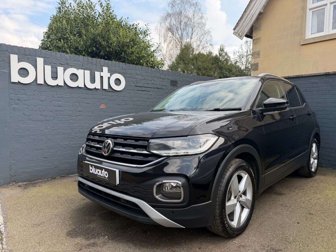 A 2020 VOLKSWAGEN T-CROSS 1.5 TSI EVO SEL SUV 5dr Petrol DSG Euro 6 (s/s) (150 ps) Adaptive Cruise, F A 2020 VOLKSWAGEN T-CROSS 1.5 TSI EVO SEL SUV 5dr Petrol DSG Euro 6 (s/s) (150 ps) Adaptive Cruise, F