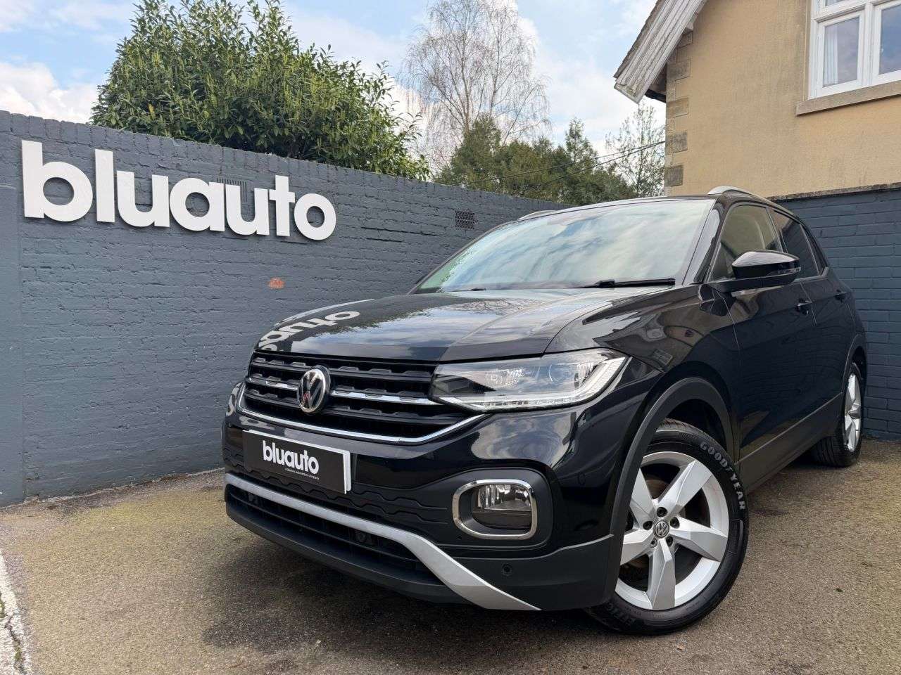 A 2020 VOLKSWAGEN T-CROSS 1.5 TSI EVO SEL SUV 5dr Petrol DSG Euro 6 (s/s) (150 ps) Adaptive Cruise, F A 2020 VOLKSWAGEN T-CROSS 1.5 TSI EVO SEL SUV 5dr Petrol DSG Euro 6 (s/s) (150 ps) Adaptive Cruise, F